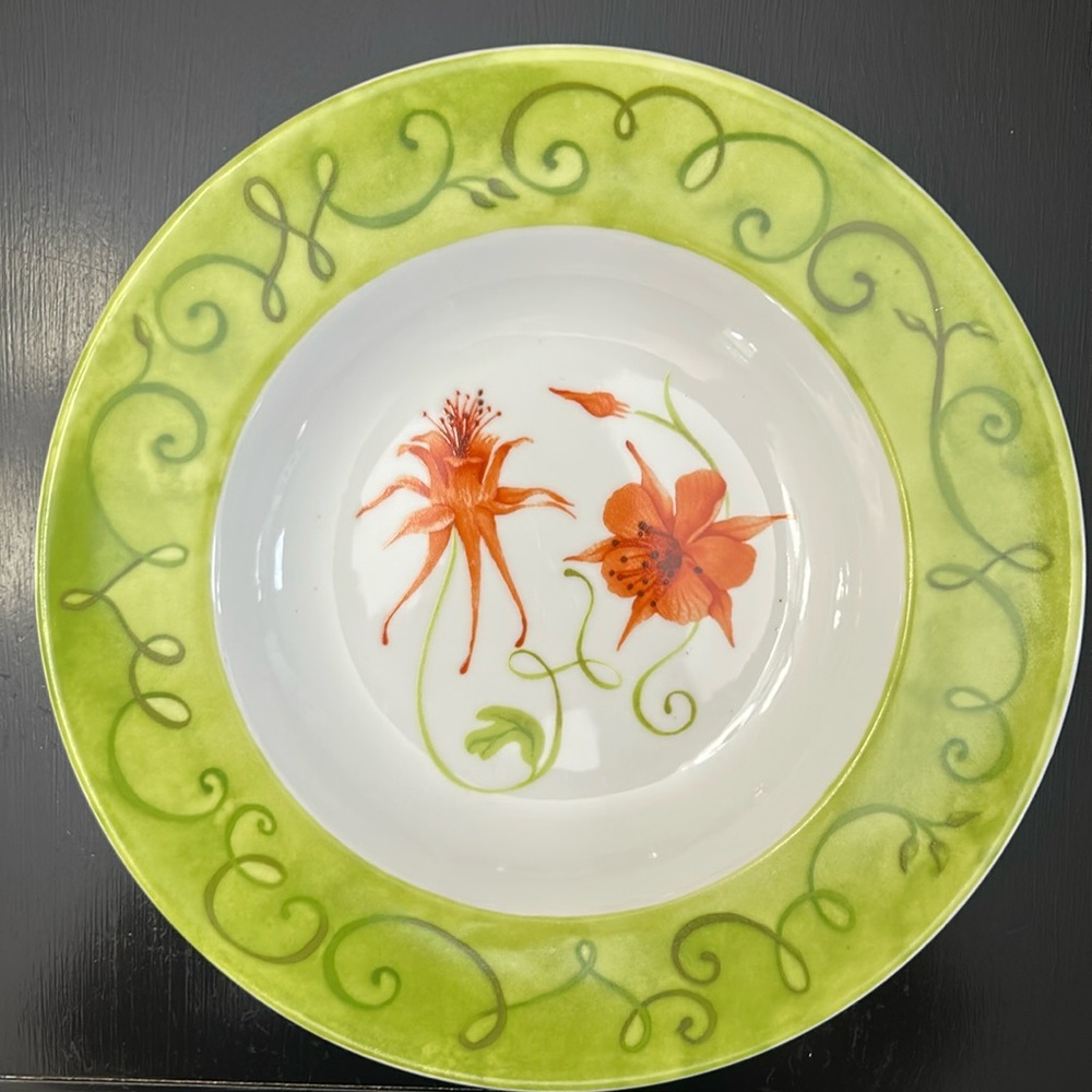 WESTBURY Court Lyrical Blooms Crysantha Pasta Bowl 12”